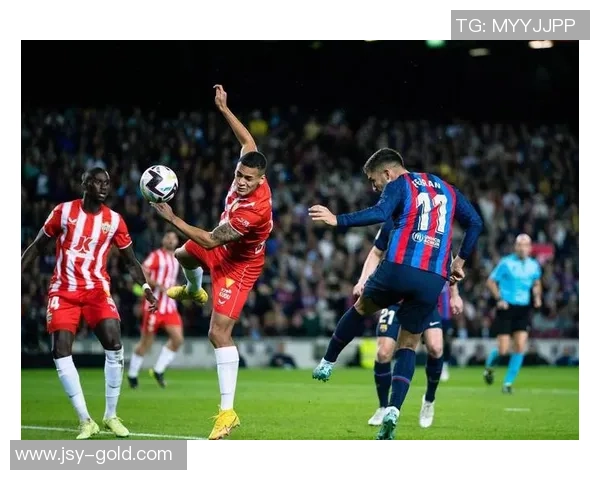 足球明星观赛全记录：他们眼中的精彩瞬间与幕后故事